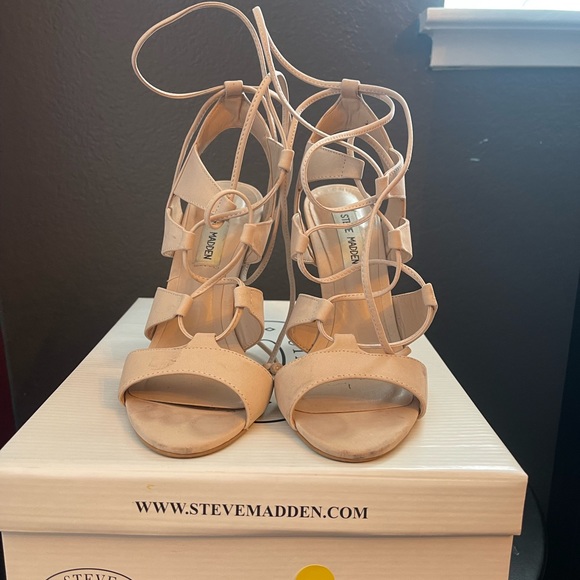 Steve Madden Blush Nubuck Heels “Sandalia” - Picture 4 of 4